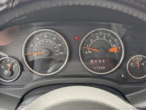 Used 2015 Jeep Compass High Altitude FWD image 12