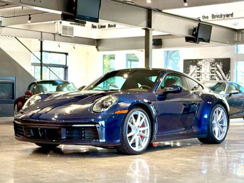 Used 2020 Porsche 911 Carrera 4S image 3