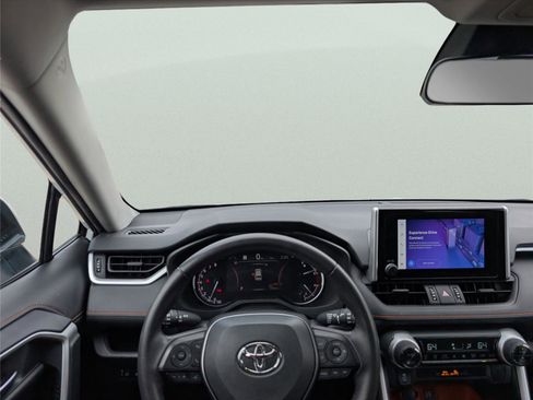 Used 2024 Toyota RAV4 Adventure image 13