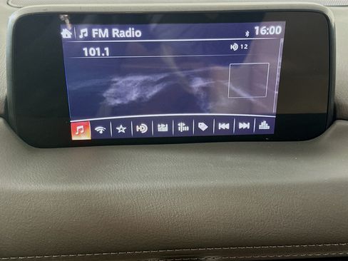 Used 2019 MAZDA CX-5 Touring FWD image 19