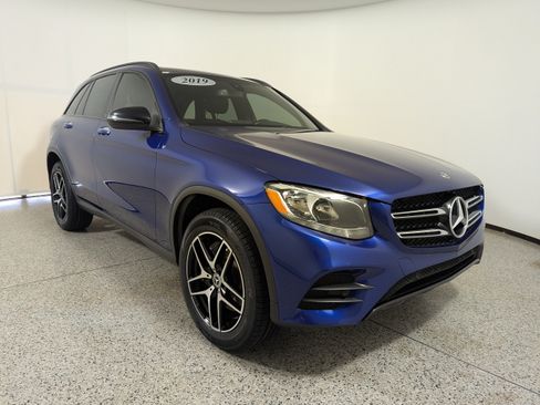 Used 2019 Mercedes-Benz GLC 300 image 1