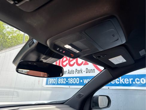 Used 2025 GMC Acadia Elevation FWD image 28