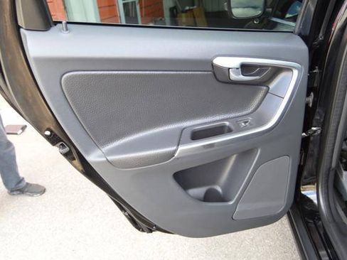 Used 2012 Volvo XC60 T6 AWD/4WD image 57