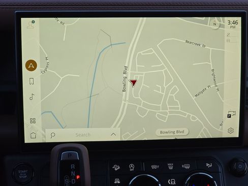 New 2026 Land Rover Defender 110 AWD/4WD image 15