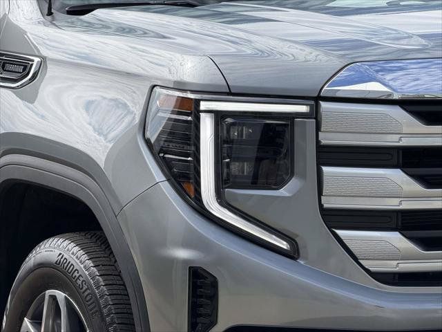 Used 2026 GMC Sierra 1500 SLE AWD/4WD image 12