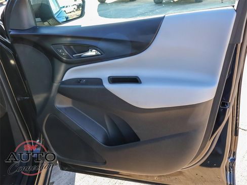 Used 2023 Chevrolet Equinox LS w/ LPO, Floor Liner Package image 17