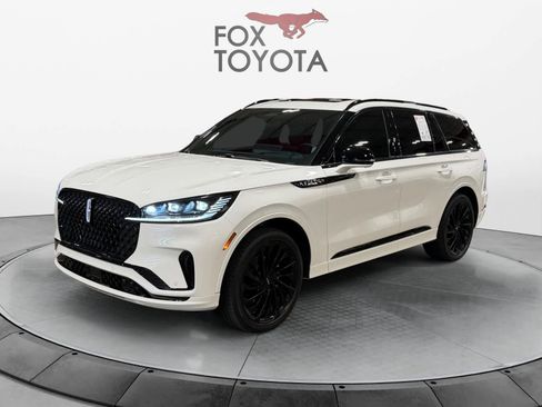 Used 2025 Lincoln Aviator Reserve w/ Equipment Group 201A AWD/4WD image 1