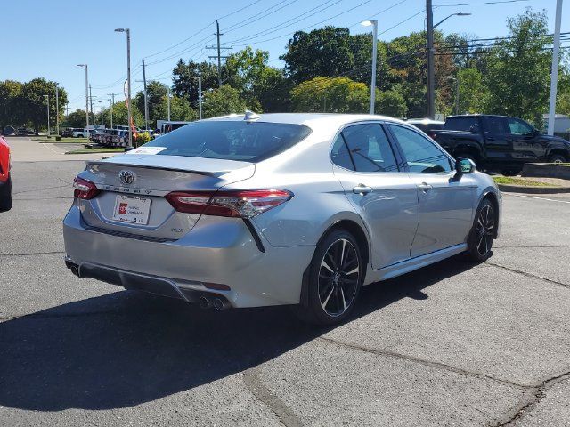 Certified 2019 Toyota Camry XSE FWD image 4