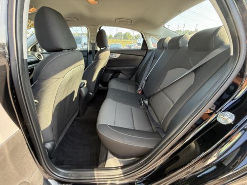Used 2024 Kia Forte LXS FWD image 30