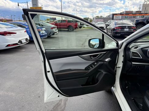 Used 2021 Subaru Crosstrek 2.5i Limited w/ Moonroof Package 1 image 24