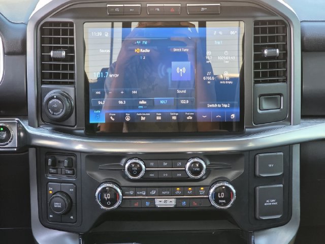 Used 2021 Ford F150 Lariat AWD/4WD image 7