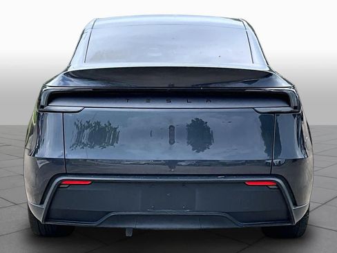 Used 2026 Tesla Model Y 2WD image 4
