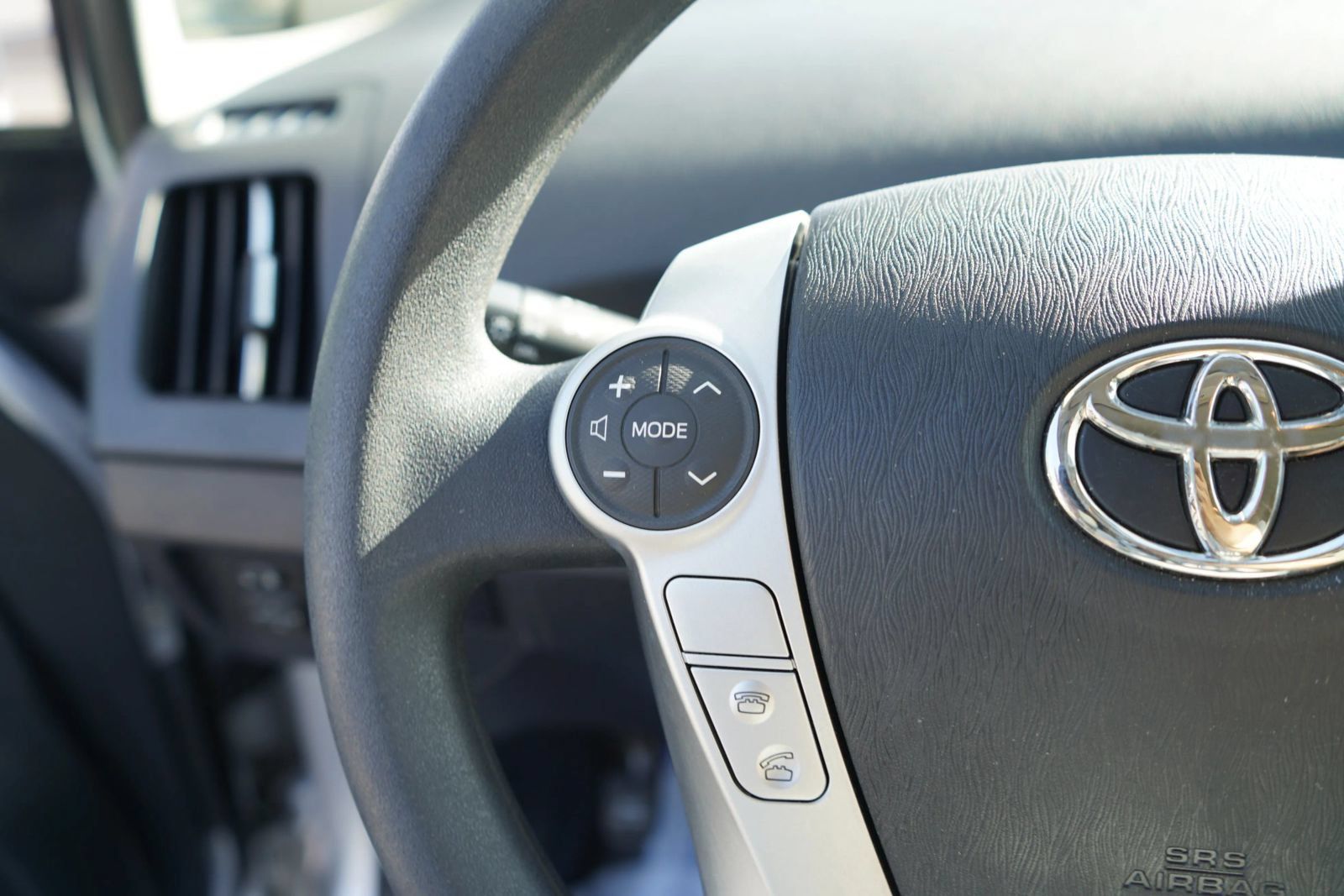 Used 2015 Toyota Prius Two FWD image 12