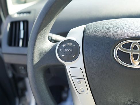 Used 2015 Toyota Prius Two FWD image 12