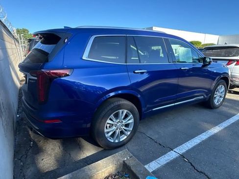 Used 2023 Cadillac XT6 Luxury AWD/4WD image 4