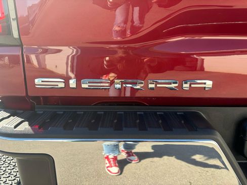 Used 2019 GMC Sierra 1500 SLE w/ SLE Value Package image 45