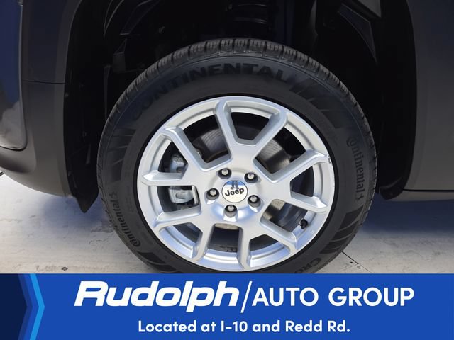 Used 2023 Jeep Renegade Latitude AWD/4WD image 28