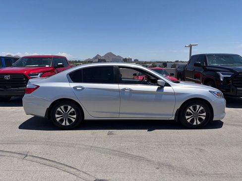 Used 2015 Honda Accord LX image 3