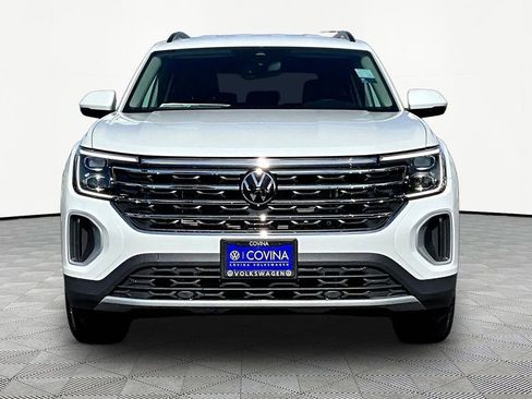 New 2026 Volkswagen Atlas SE image 2