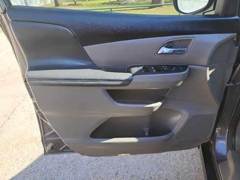 Used 2016 Honda Odyssey EX-L image 12