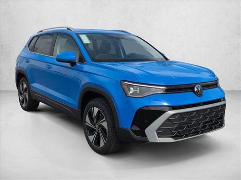 New 2026 Volkswagen Taos SE AWD/4WD image 7