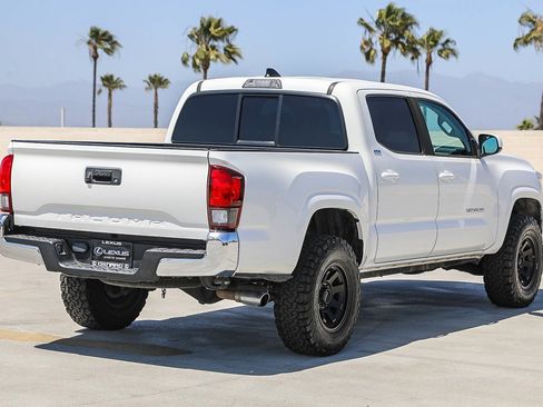 Used 2021 Toyota Tacoma SR5 RWD image 7