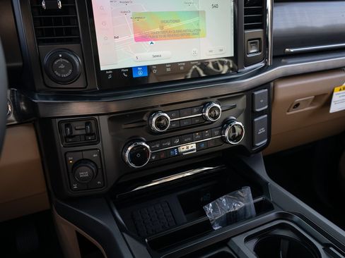 New 2026 Ford F250 Lariat w/ Lariat Premium Package AWD/4WD image 25