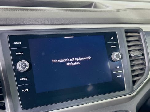 Used 2021 Volkswagen Atlas Cross Sport SE image 22