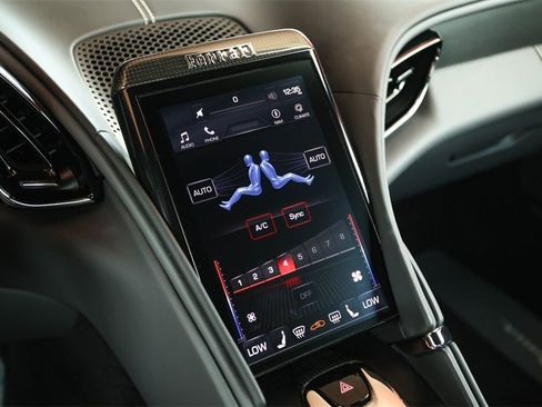 Certified 2024 Ferrari Roma image 28