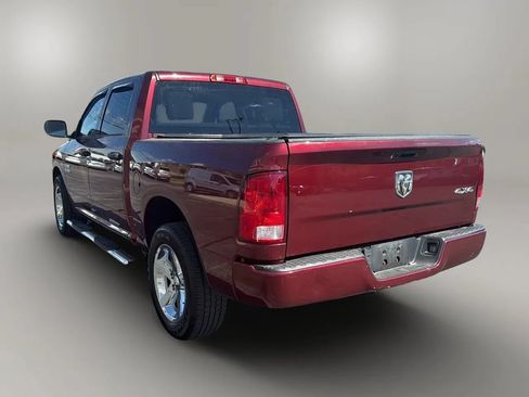 Used 2018 RAM 1500 Express w/ Express Value Package AWD/4WD image 3