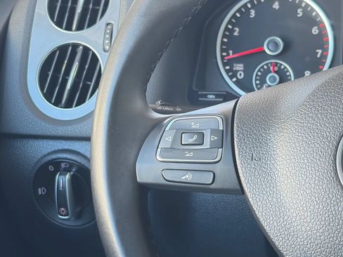Used 2012 Volkswagen Tiguan S AWD/4WD image 29