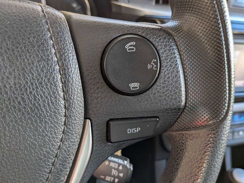 Used 2014 Toyota Corolla LE image 22