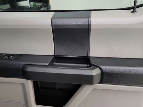 Used 2022 Ford F350 XL w/ STX Appearance Package RWD image 32