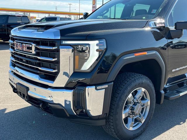New 2025 GMC Sierra 2500 SLT w/ SLT Premium Package AWD/4WD image 10