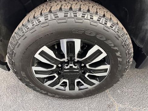 New 2026 GMC Sierra 2500 Denali Ultimate image 14