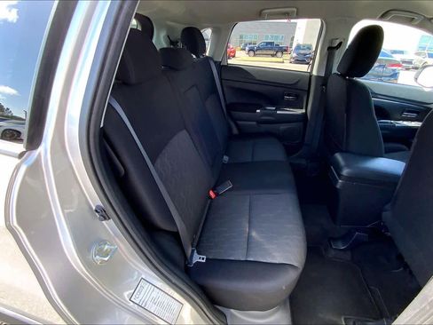 Used 2020 Mitsubishi Outlander Sport SE image 19