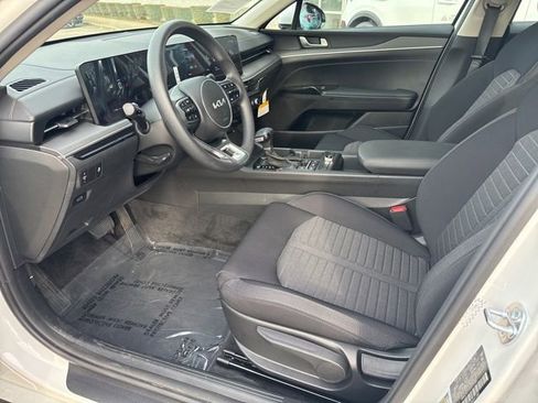 Used 2025 Kia K5 LXS image 16
