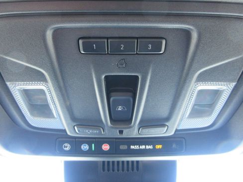 Used 2025 Chevrolet Silverado 2500 High Country w/ Technology Package image 41