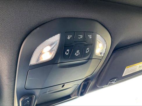 New 2026 Chrysler Pacifica Limited w/ S Appearance Package image 18