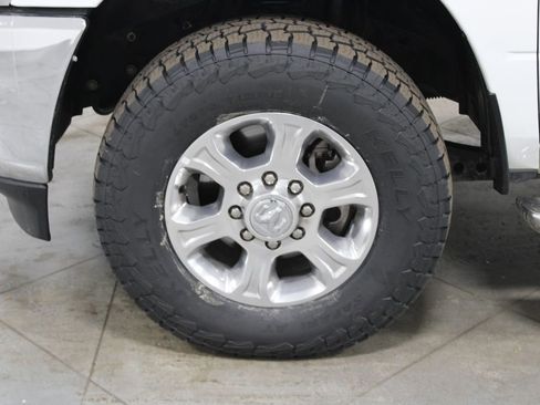 Used 2024 RAM 2500 Big Horn image 22