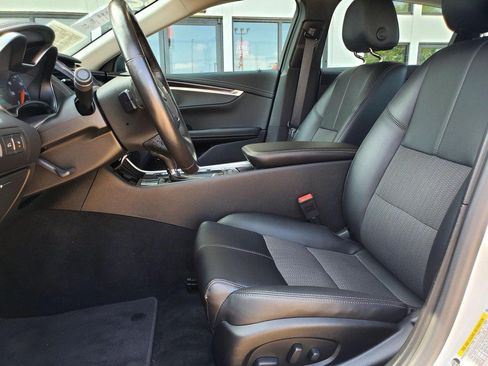 Used 2020 Chevrolet Impala LT w/ LT Convenience Package FWD image 12