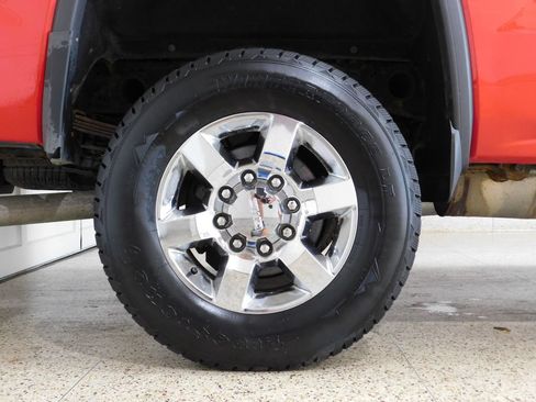 Used 2018 GMC Sierra 2500 SLE w/ HD SLE Preferred Plus Package AWD/4WD image 97