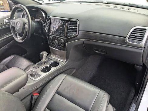 Certified 2022 Jeep Grand Cherokee Limited AWD/4WD image 29