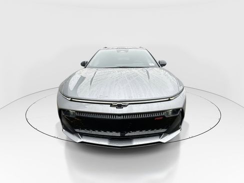 New 2026 Chevrolet Equinox EV RS image 3