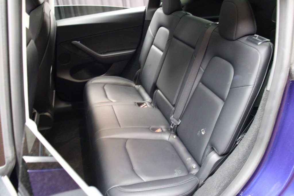Used 2023 Tesla Model Y Long Range AWD/4WD image 22