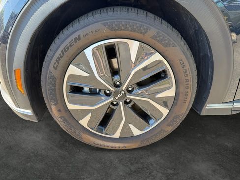 Used 2024 Kia EV6 Light AWD/4WD image 4