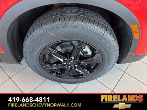 New 2025 Chevrolet Blazer LT w/ Convenience Package image 9