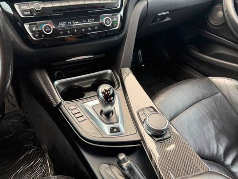 Used 2018 BMW M4 Coupe RWD image 29