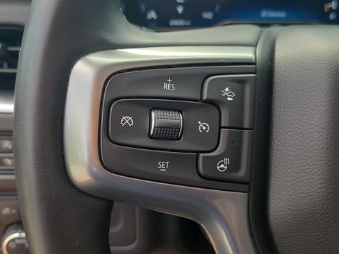 Used 2024 Chevrolet Suburban Premier AWD/4WD image 34