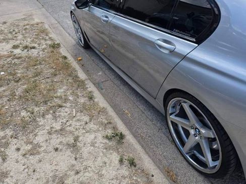 Used 2017 BMW 750i 750i image 2